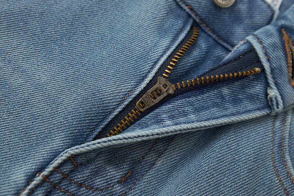 An image of a   12085 Light Wash Straight Leg Jeans by  Mirra Masa