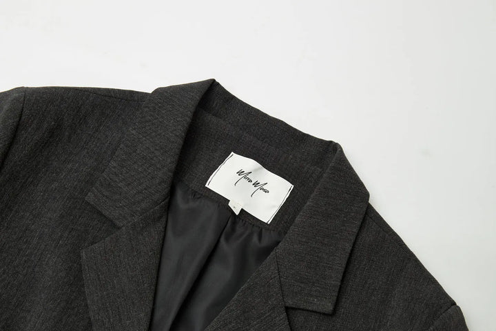 An image of a   34035 Minimalist Back-Slit Blazer by  Mirra Masa