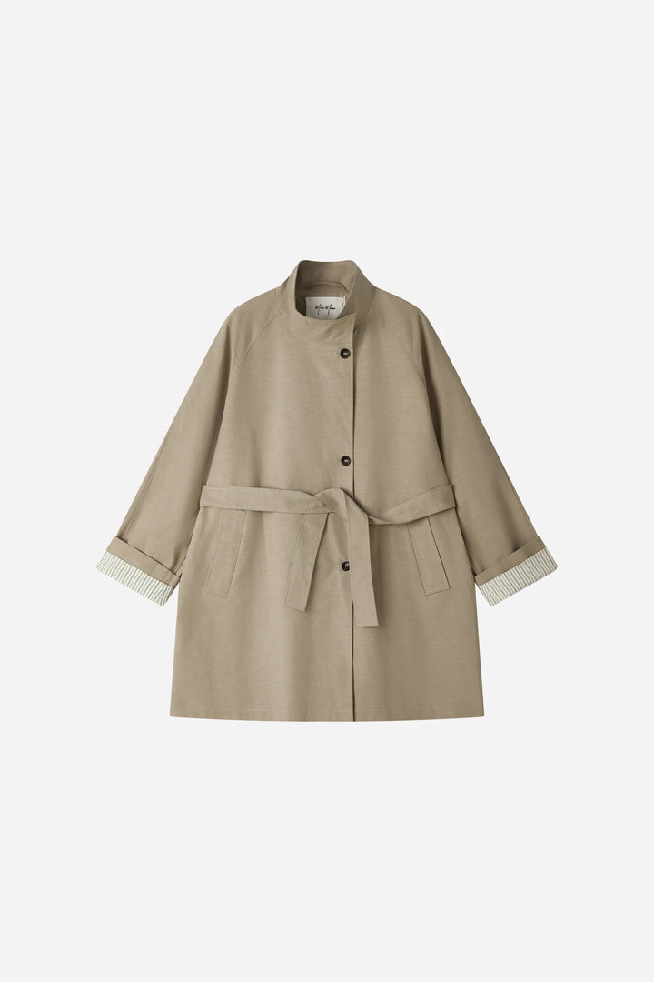 An image of a   34758 Sculpted trench coat by  Mirra Masa