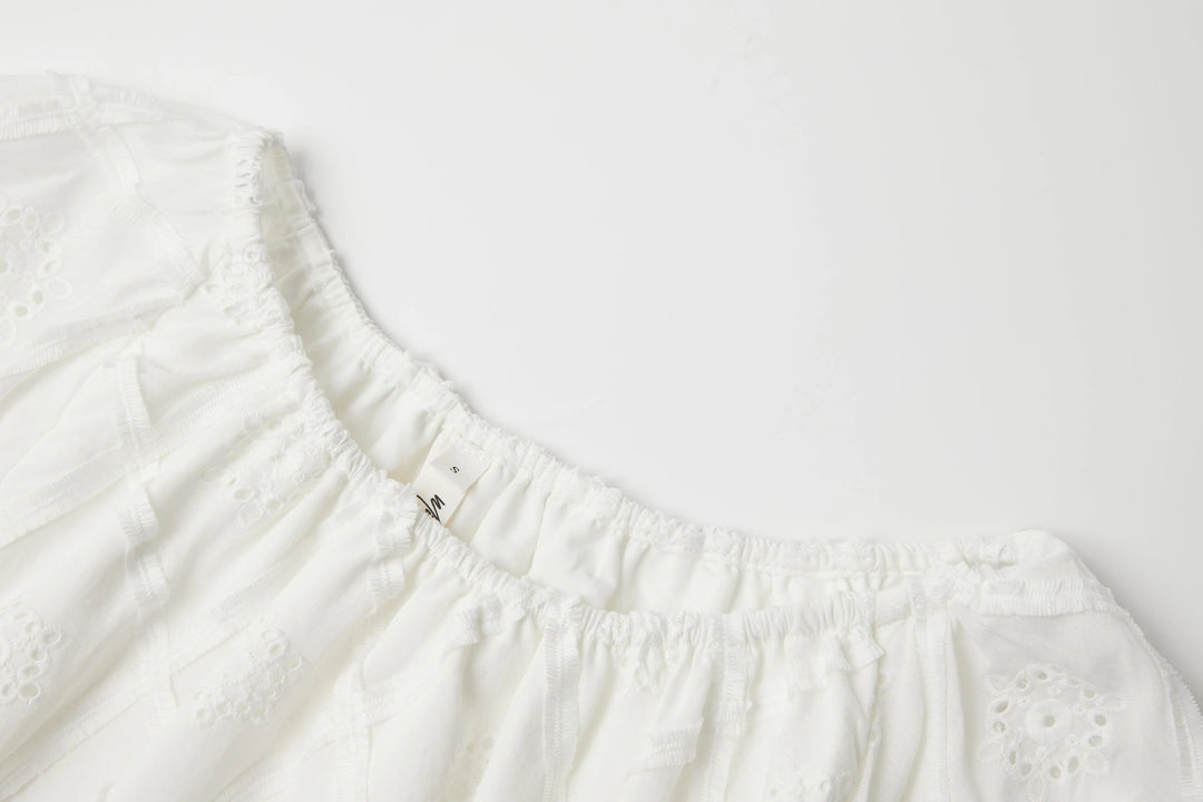 An image of a   OS6L0M6 Floral Laced Blouse by  Mirra Masa