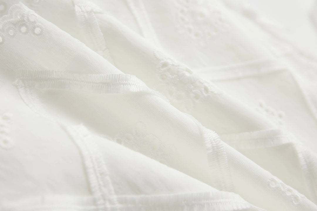 An image of a   OS6L0M6 Floral Laced Blouse by  Mirra Masa