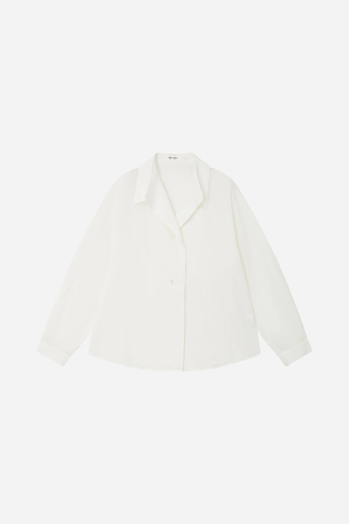 An image of a   S21406 Asymmetric Button-Down by  Mirra Masa