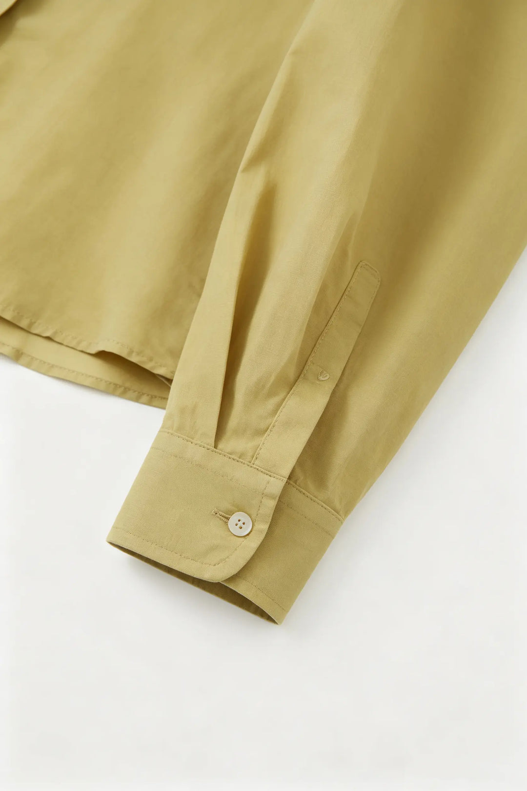 An image of a   S21718 Relaxed Shirt by  Mirra Masa